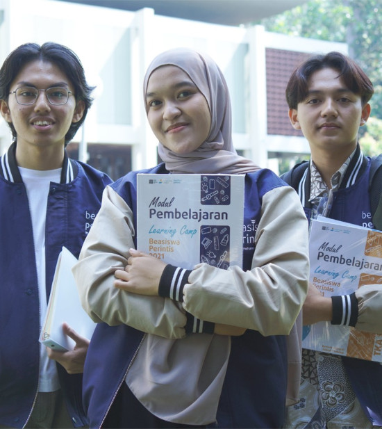 Paragon dan Rumah Amal Salman Wujudkan Akses Pendidikan unggul melalui Beasiswa